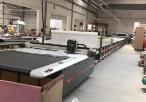 Lectra Vector Q25 Automatic cutting machine and Serkon Spreading Machine + Table