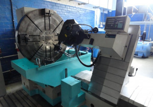 Máquina EDM (CNC1670T) para processamento de moldes de pneus