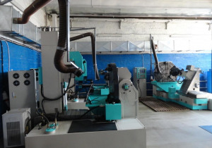 Máquinas EDM (CNC600TA) para processamento de moldes de pneus