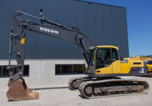 Volvo Ec220Dl