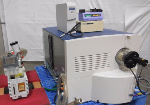 R135071 Spettrometro Waters Micromass Q-Tof con pompa, spray e sciabola ionica