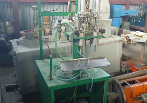 Halfautomatische vloeibare vuller met twee zuigers van elk 400 ml