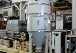 Gebruikte AEC/Whitlock 600 lb. Hopper w/Vac Recvr.