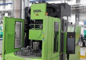 Engel  insert 500H/200 Injection moulding machine