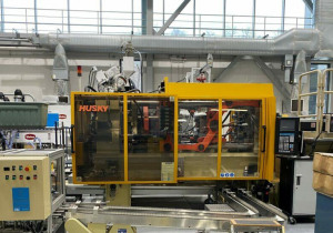 Machine de moulage par injection Husky GL225 RS60/50 d'occasion de 225 tonnes
