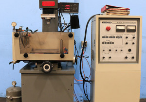 Hansvedt Cs-1, Nuovo 1996, Dro, Tavolo 9" X 15", Macchine per elettroerosione a ram