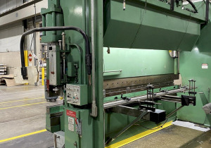 Used Cincinnati 230 Ton X 14′ 2-Axis Cnc Press Brake Model 230Cb-12, Stock# 10957, Year: 1984