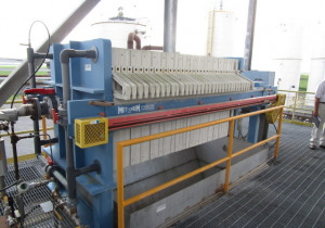 Filtro prensa de marco y placa de polipropileno horizontal Met-Chem de 1200 mm x 1200 mm