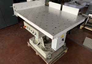 Used Polar 1R Guillotine Collection Table