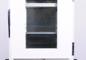Used Eppendorf / New Brunswick Scientific Innova 4230 Refrigerated Benchtop Incubator Shaker