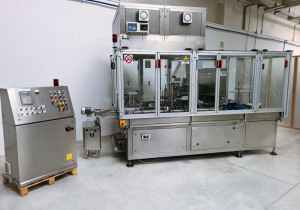 COMAS  Mod. RFC-8 - Liquid filling and capping machine used