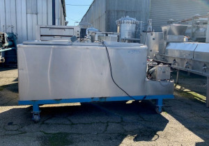500 Gallon Jacketed Cooling Tank with Agitation