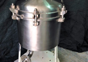 Used Stainless Steel Tank with Wheels and Pressure Gauge