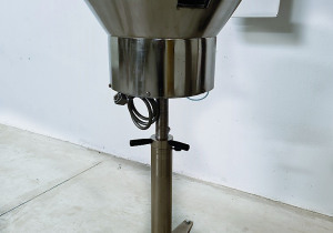 Vibratory unscrambler feeder used