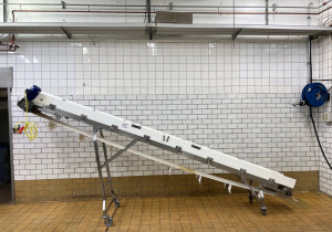 Used INCLINED CONVEYOR