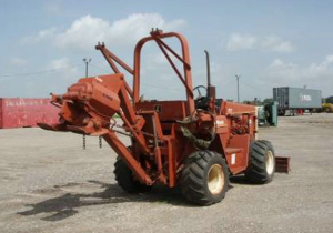 Used 1986 DITCH WITCH 4010 DD cable plow