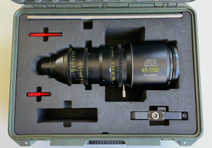 ARRI Alura T2.6 45-250mm PL Zoom usado (escala imperial/pies)