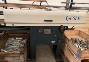 - V 65LE Bar feeder