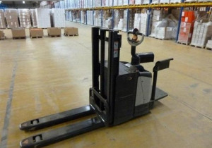 Used Crown Double-deck high-lift truck