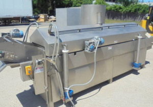 Usado de 20 pulgadas. Amplio sistema de freír continuo a gas de acero inoxidable, 15 pies. Largo