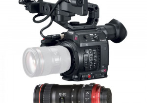 Canon EOS C200 EF usado con kit de lente C-NE 18-80 mm T4.4