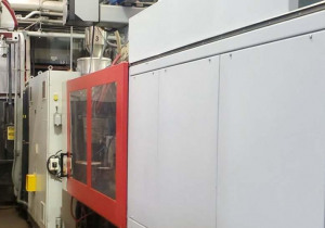 Macchina per lo stampaggio ad iniezione Ferromatik Milacron Ktec 350 da 350 tonnellate usata