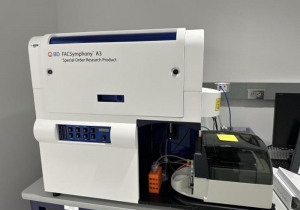 Analyseur de cellules BD FACSymphony A3 d'occasion 5 lasers