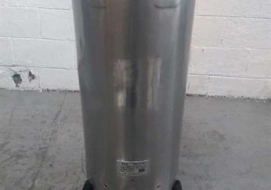 Used Aesa model CVC 300 Stainless Steel Vertical Autoclave