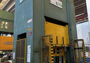 Hydraulic Press 400 ton EMANUEL