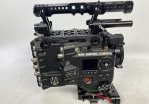 Conjunto de câmera digital RED Monstro VV 8K usado - 750 horas