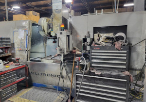 Milltronics Modello Vm30Xp 50Taper Centro di lavoro verticale CNC a 3 assi, Nuovo 2014.