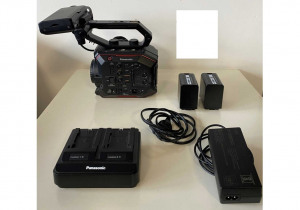 Used Panasonic AU-EVA1 - Compact cinema camera style super 35 / 5,7K