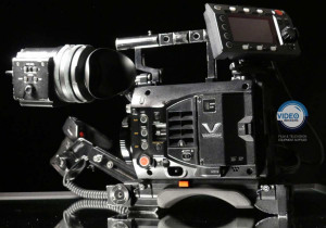 Cámara de cine Panasonic Varicam LT - 4K EF Mount usada con accesorios