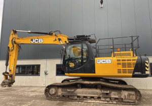 JCB JS240LC Excavator