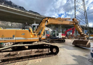 Excavator (Tracked) Liebherr R904Hdsl Machine Suisse Used