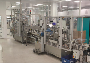 Romaco-Siebler CV 1/060 vertical cartoner with Merz infeed/counter (5 lanes) for the packing of sticks