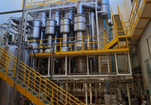 Complete powder plant with evaporator, spray dryer and packaging