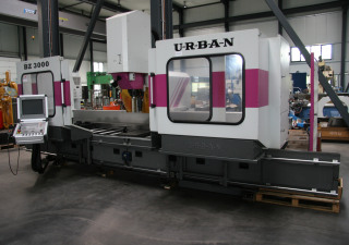 Centro de Usinagem CNC Vertical URBAN BZ 3000
