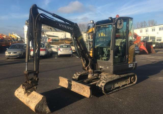 Mini Diggers VOLVO EC27C used