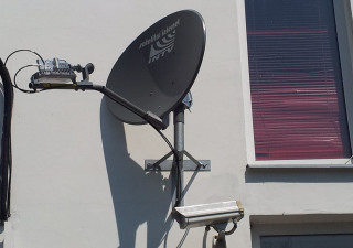 Avanti breedband 30 KITS HNS modem + TRIA + antenne 74 cm
