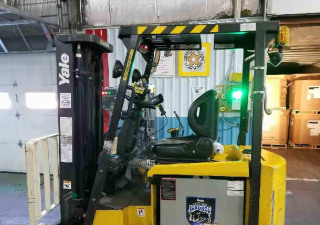 Used Yale Erc040Ahn48Te082 Fork Lift