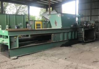 International Closed Door Baler Model Ld60-Sd