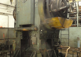 Hot forging press Voronez K8542