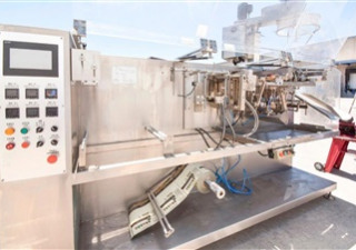 Développer la machine d'emballage horizontale MC BS-130 avec remplissage de tarière