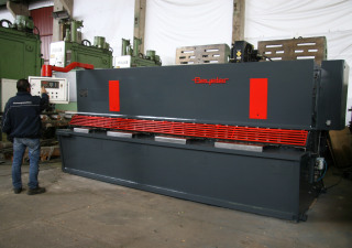 Beyeler 4100 x 16 Hydraulic NC Plate Shear