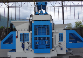 Movable concrete block machine SUMAB E-12 TRANSFORMER