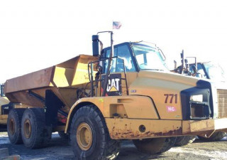 2013 Cat 740B 6X6 Articulated Dump Truck