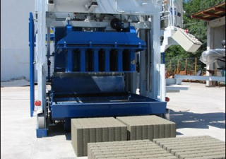 Movable concrete block machine SUMAB E-12 SWEDEN