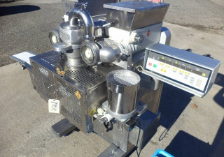 Máquina incrustadora de cornucopia Rheon Kn400