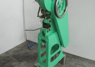 COURTOY AC 10N TABLET PRESS